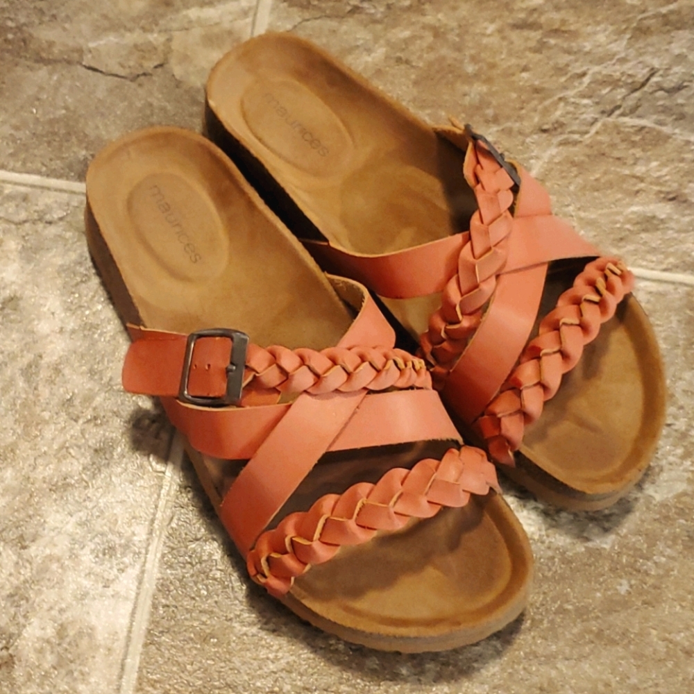 (Maurices) sandals